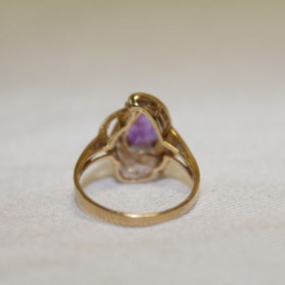 14K 585 Yellow Gold Amethyst And Diamond Ring - Picture 4 of 6